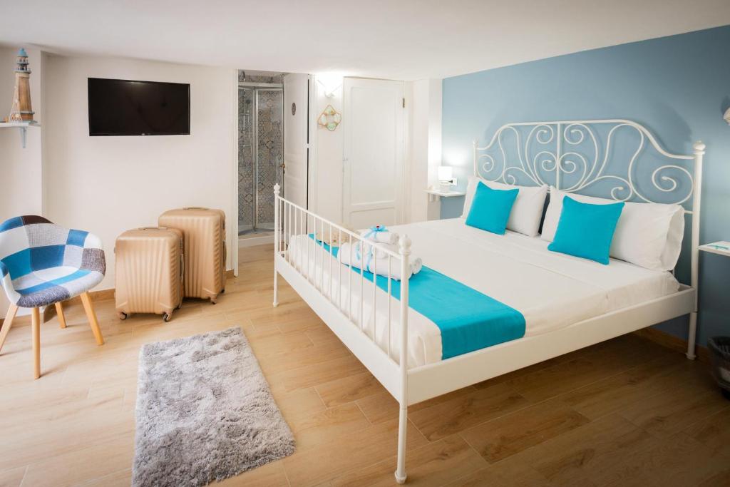Room Mare